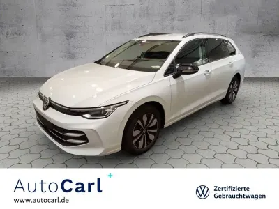 Gebraucht VW Golf VIII Goal 150 PS (110 kW) 2025 Pure white Kombi