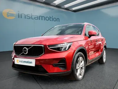 Gebraucht Volvo XC40 Core 163 PS (119 kW) 2025 Rot SUV
