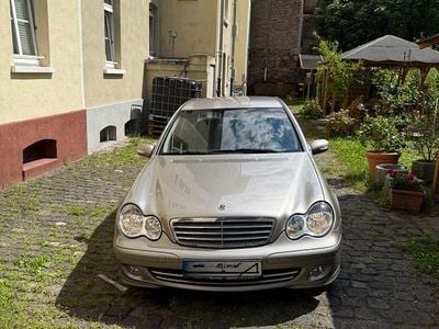 Mercedes C180