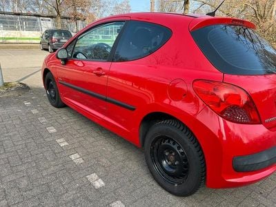 Gebraucht Peugeot 207 75 PS (55 kW) 2009 Rot Kleinwagen