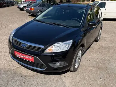Gebraucht Ford Focus Ghia 145 PS (106 kW) 2010 Schwarz Limousine