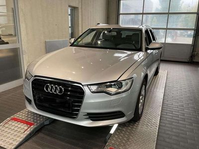 Eissilber metallic Gebraucht 2011 Audi A6 Kombi | 9.990 € (Fairer Preis)