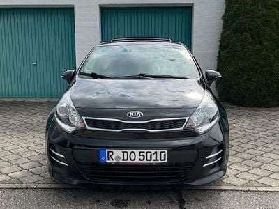 Usata Kia Rio Platinum Edition 90 CV (66 kW) 2017 Nero Berlina