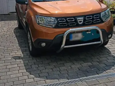 Gebraucht Dacia Duster Comfort 114 PS (83 kW) 2018 Orange SUV