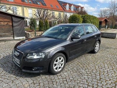 Gebraucht Audi A3 125 PS (91 kW) 2010 Grau Kleinwagen