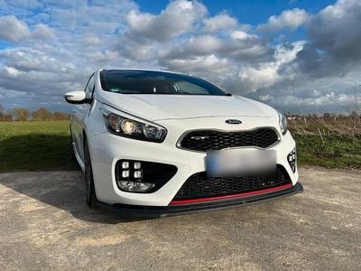 Second-hand Kia ProCeed GT GT-Challenge 204 CP (150 kW) 2014 Alb Hatchback