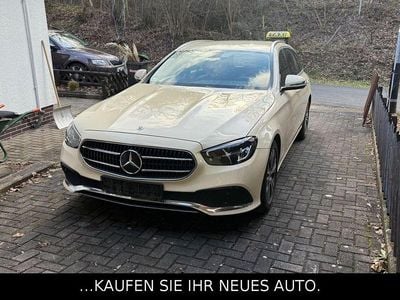 Gebraucht Mercedes E200 160 PS (117 kW) 2023 Beige Kombi