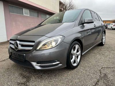 Mercedes B220