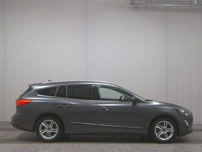 Grau Gebraucht 2019 Ford Focus Cool & Connect Kombi | 9.580 € (Superpreis)