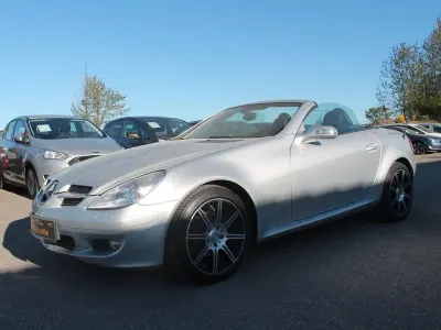 Usata Mercedes SLK200 163 CV (119 kW) 2007 Argento Cabrio