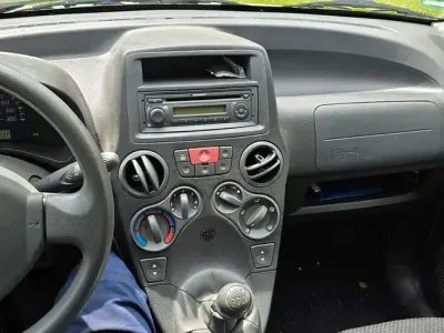 Używany Fiat Panda 54 KM (39 kW) 2009 Biały Hatchback
