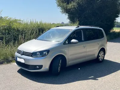 Gebraucht VW Touran 105 PS (77 kW) 2012 Silber Van / Kleinbus