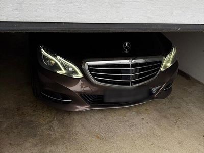 Second-hand Mercedes E400 Elegance 333 CP (244 kW) 2013 Maro Berlinǎ