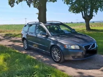 Gebraucht Volvo V50 Momentum 170 PS (125 kW) 2008 Grau Kombi