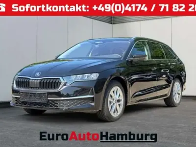 Neu Skoda Octavia Selection 150 PS (110 kW) 2026 Black magic perleffekt/schwarz Kombi