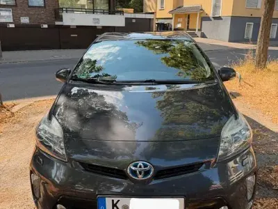 Gebraucht Toyota Prius Executive 136 PS (100 kW) 2012 Grau Limousine