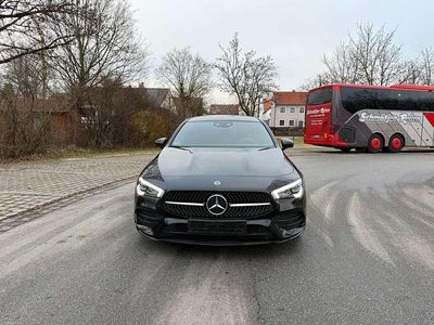 Nachtschwarz unilack Gebraucht 2022 Mercedes CLA200 AMG line Limousine | 27.999 € (Fairer Preis)