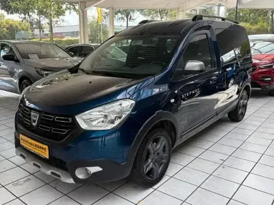 Gebraucht Dacia Dokker Stepway 116 PS (85 kW) 2017 Blau Van / Kleinbus