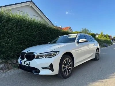 Gebraucht BMW 330 Sport Line 286 PS (210 kW) 2022 Weiß Kombi