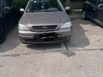 Gebraucht Opel Astra 75 PS (55 kW) 1998 Braun Limousine