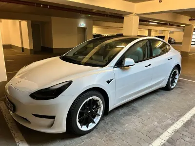 Gebraucht Tesla Model 3 208 kW (283 PS) 2022 Weiß Limousine