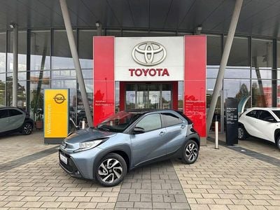 Neu Toyota Aygo X 72 PS (52 kW) 2025 Grau SUV