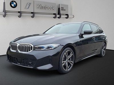 Saphirschwarz metallic Neu 2025 BMW 320 Comfort Edition Kombi | 54.880 € (Fairer Preis)