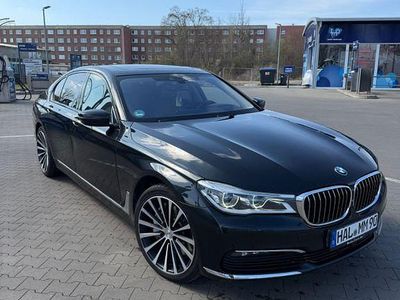Second-hand BMW 750 400 CP (294 kW) 2017 Negru Berlinǎ
