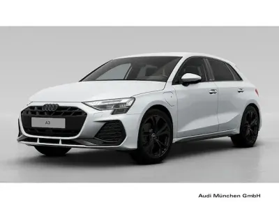 Gebraucht Audi A3 Sportback e-tron S-Line 204 PS (150 kW) 2025 Gletscherweiß metallic Kleinwagen