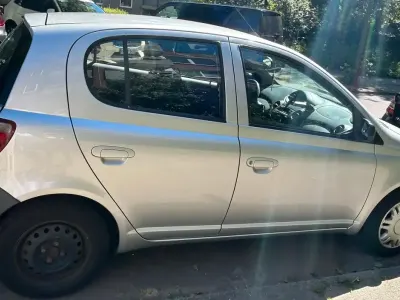 Gebraucht Toyota Yaris 68 PS (50 kW) 2002 Grau Kombi