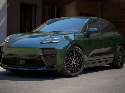 Neu Porsche Macan Turbo 469 kW (639 PS) 2026 Oakgrünmetallic neo SUV