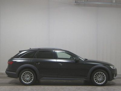 Gebraucht Audi A4 Allroad Business 204 PS (150 kW) 2023 Schwarz Kombi