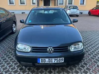 Gebraucht VW Golf IV 101 PS (74 kW) 2002 Grau Kleinwagen