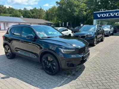 Gebraucht Volvo XC40 120 PS (88 kW) 2025 SUV