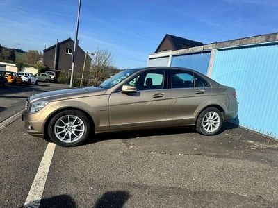 Gebraucht Mercedes C200 Avantgarde 184 PS (135 kW) 2010 Gold Limousine