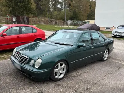 Gebraucht Mercedes E280 204 PS (150 kW) 1999 Grün Limousine