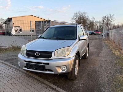 Gebraucht Toyota RAV4 Basis 125 PS (91 kW) 2005 Silber SUV