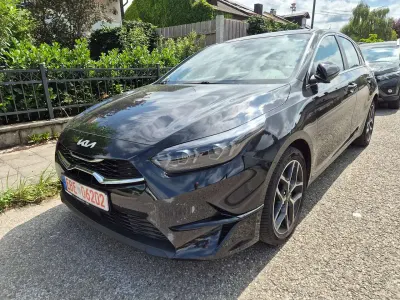 Gebraucht Kia Ceed Spirit 160 PS (117 kW) 2021 (1k) zilinaschwarz met. Kleinwagen