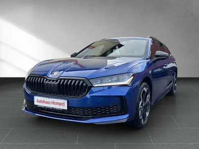 Neu Skoda Superb SportLine 265 PS (194 kW) 2026 Blau Kombi