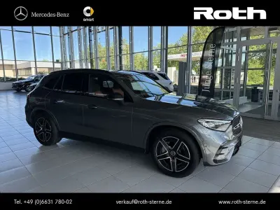 Gebraucht Mercedes GLC200 AMG 227 PS (166 kW) 2023 Grau SUV