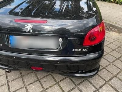 Gebraucht Peugeot 206 CC 109 PS (80 kW) 2004 Schwarz Cabrio