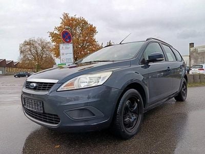 Blau Gebraucht 2010 Ford Focus Style Kombi | 1.999 € (Guter Preis)