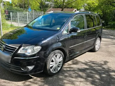 Gebraucht VW Touran Highline 140 PS (102 kW) 2009 Schwarz Van / Kleinbus