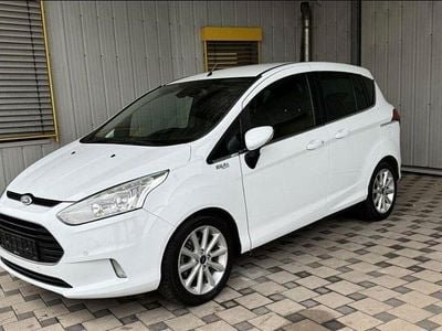Gebraucht Ford B-MAX Titanium 95 PS (69 kW) 2015 Weiß Van / Kleinbus