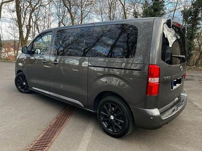 Gebraucht Toyota Proace Executive 177 PS (130 kW) 2020 Grau Van / Kleinbus