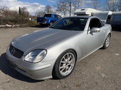 Gebraucht Mercedes SLK200 163 PS (119 kW) 2002 Silber Cabrio
