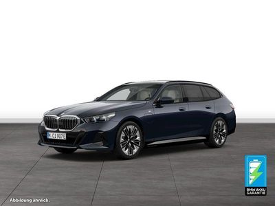 Gebraucht BMW 550e M Sport 489 PS (359 kW) 2025 Schwarz Kombi
