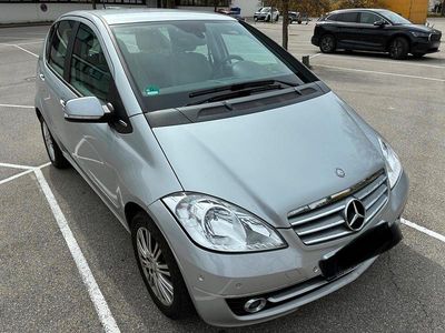 Gebraucht Mercedes A180 116 PS (85 kW) 2010 Grau Kleinwagen