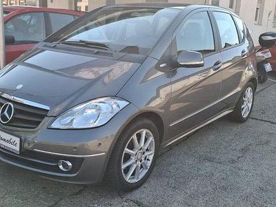 Gebraucht Mercedes A180 Edition 116 PS (85 kW) 2010 Grau Limousine