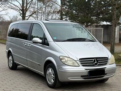 Gebraucht Mercedes Viano 109 PS (80 kW) 2004 Silber Van / Kleinbus